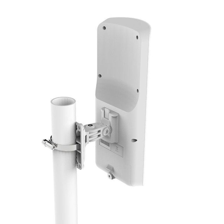 AP 2.4GHz, 30dBm, antena de 12dBi 120º, x1 Gigabit, x1 SFP, L4