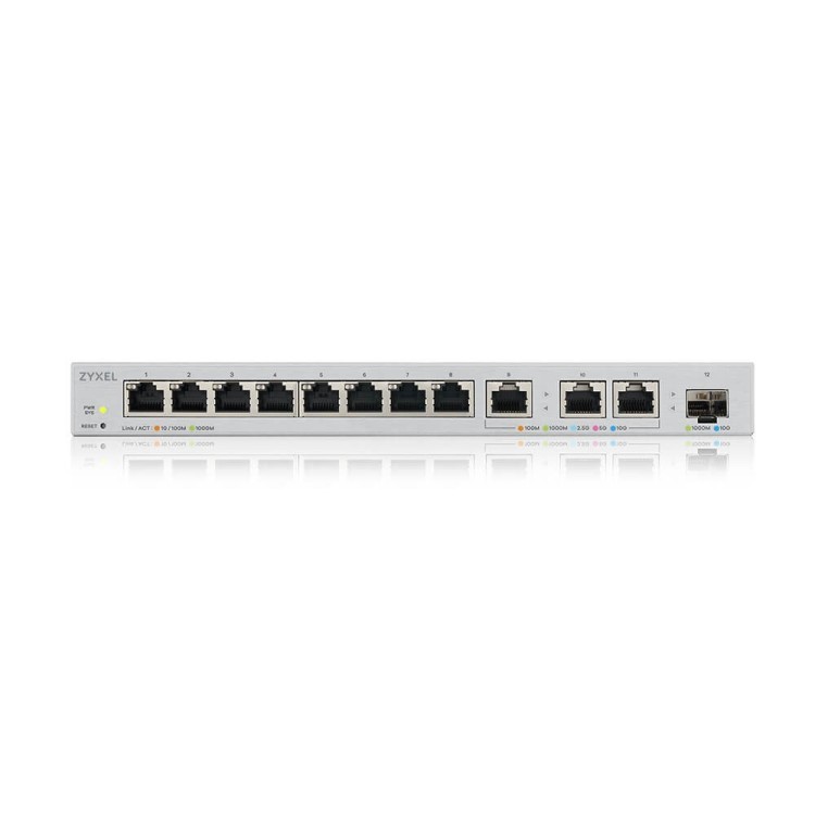 Switch de escritorio, gestionable, x8Gb, x3 1/2.5/5/10G, x1 SFP+. Escritorio/Rack