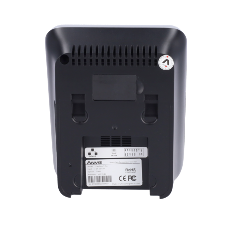 Control de Presencia y Acceso con sistema biométrico facial con dual sensor, tarjeta y PIN