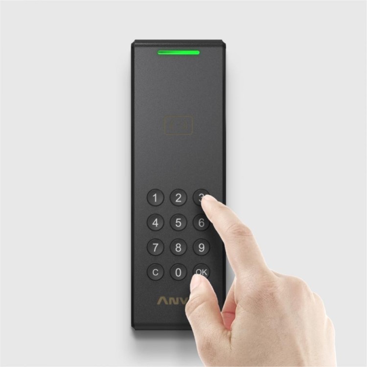 Control de acceso autónomo tarjeta EM/MF y PIN. Anviz C2KA