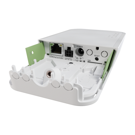 AP LTE, 25dBm, 2dBi, 650Mhz, 64Mb RAM, puerto 10/100, x2 Sim. L4