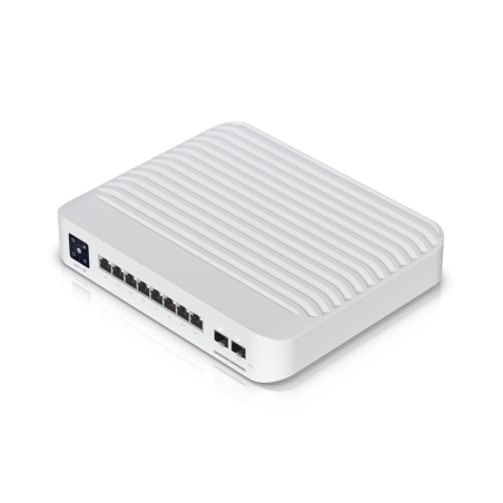 UniFi Switch capa 3 con 8 puertos GbE RJ45 (6 PoE+ y 2 PoE++) y 2 puertos 10G SFP+, 120W