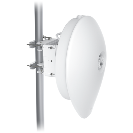 AP de exterior (solo PTP) 60Ghz (con backup en 5Ghz), puerto SFP+, hasta 4Km, GPS, 60GHz: 1.6º, 5Ghz: 5º, Bluetooth (APP UISP®