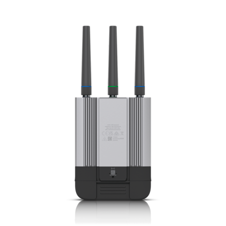 Router WIFI movil LTE CAT4 IP66, 2.4Ghz. x2Gb con x1 salida PoE, GPS,Montaje pared,post o DIN