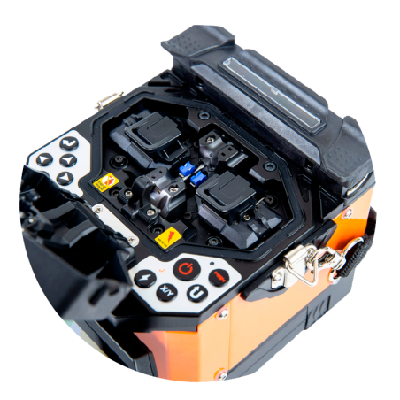 Fusionadora compacta de fibra óptica con fusión por núcleo. 4 motores. Ideal para planta externa, altas FTTH e ICT2