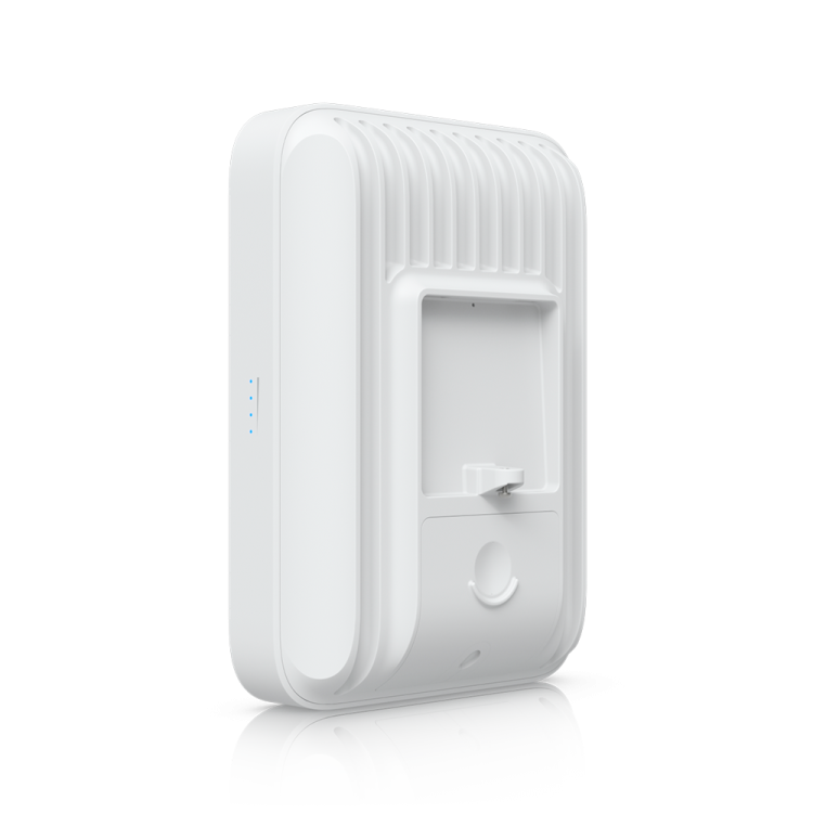 Router 5G Ubiquiti U5G-Max-Outdoor - exterior 2.5GbE
